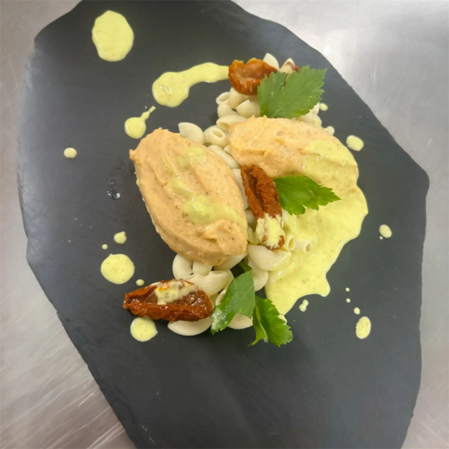 QUENELLE DE TRUITE  (4 pièces)